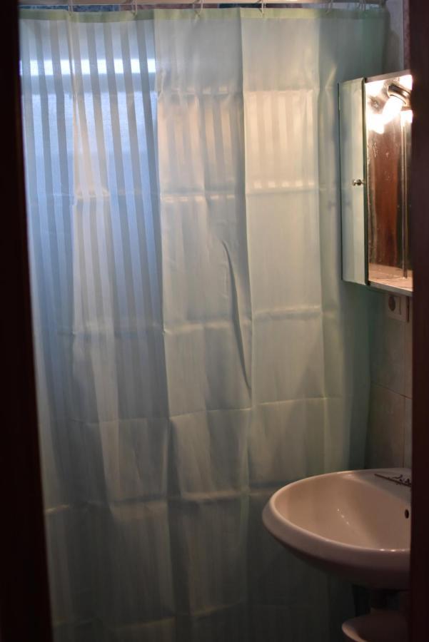 Private Apartment At Guest House Hektor & Aferdita Вльора Екстер'єр фото