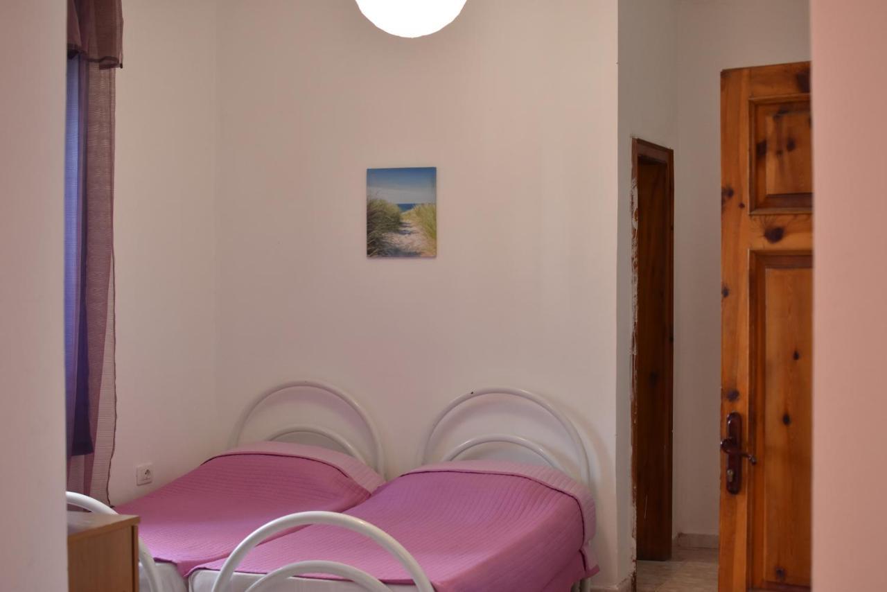 Private Apartment At Guest House Hektor & Aferdita Вльора Екстер'єр фото